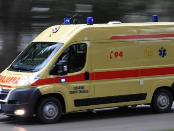 Iz gorućeg stana u Splitu vatrogasci spasili ženu