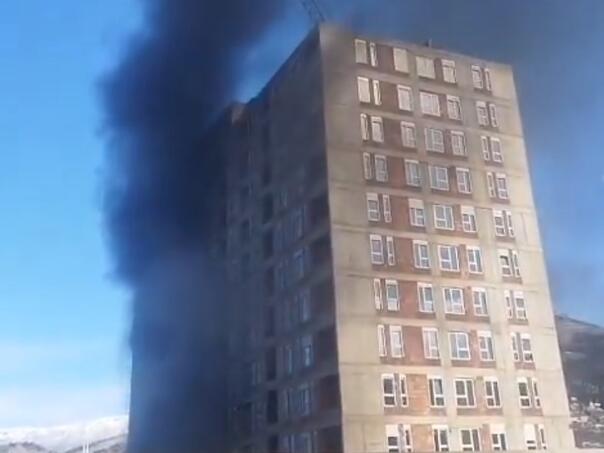 Izbio požar na gradilištu u Mostaru, utvrđuje se uzrok