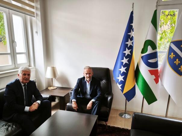 Izetbegović i Čović u Sarajevu razgovarali o formiranju vlasti