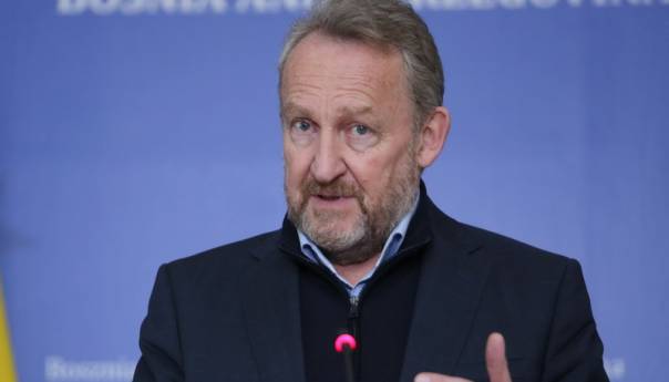 Izetbegović: Kineski respiratori u 40 zemalja svijeta, samo u FBiH problem