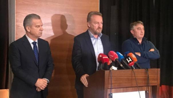 Izetbegović: Komšić povlači državničke poteze, a Radončić će ovakvom politikom učiniti SBB trajnim i stabilnim političkim faktorom