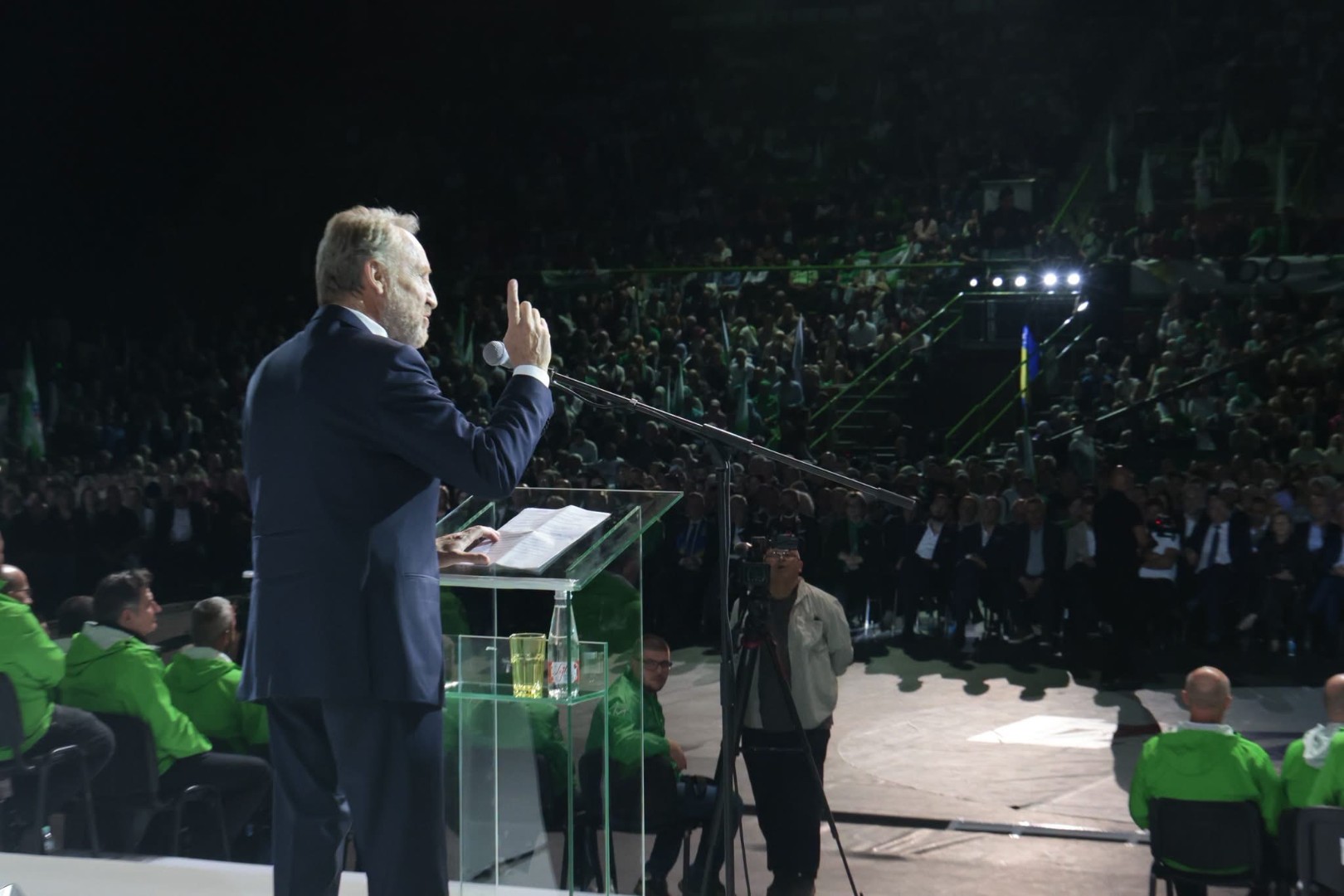 Bakir Izetbegović na završnom skupu: Samo SDA može zaustaviti ovo što slijedi