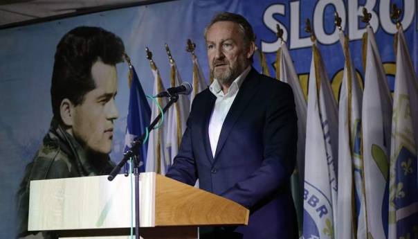 Izetbegović u Bužimu: Pamtimo borbu naše Armije koja je spasila zemlju