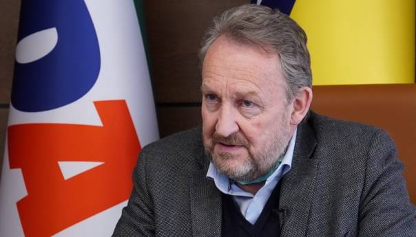 Izetbegović uputio poruke Zagrebu i Beogradu, govorio o HDZ-u, izborima, Mostaru