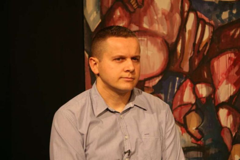 Izložba „Dodir“ Zorana Crnčevića u Mostaru: Vizualna meditacija o vodi, boji i identitetu