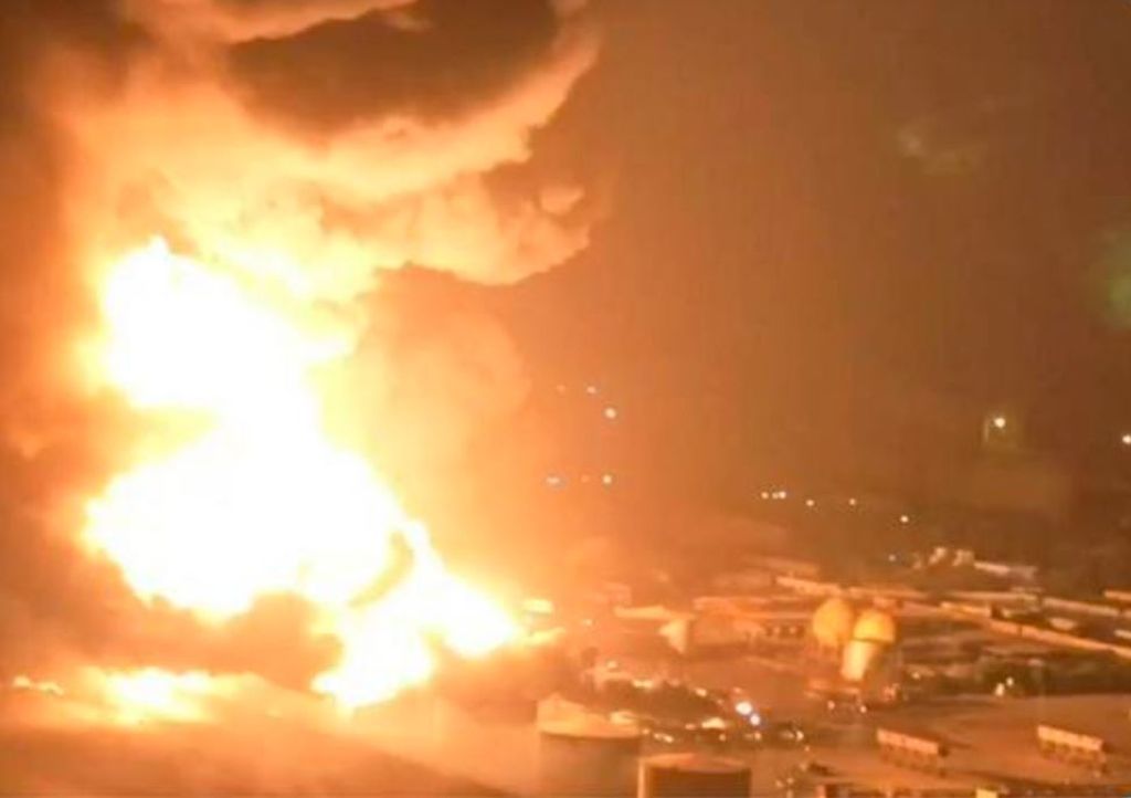 Izrael masovno bombardovao Jemen: Uništena luka Hodeidah, ispaljeno 48 projektila
