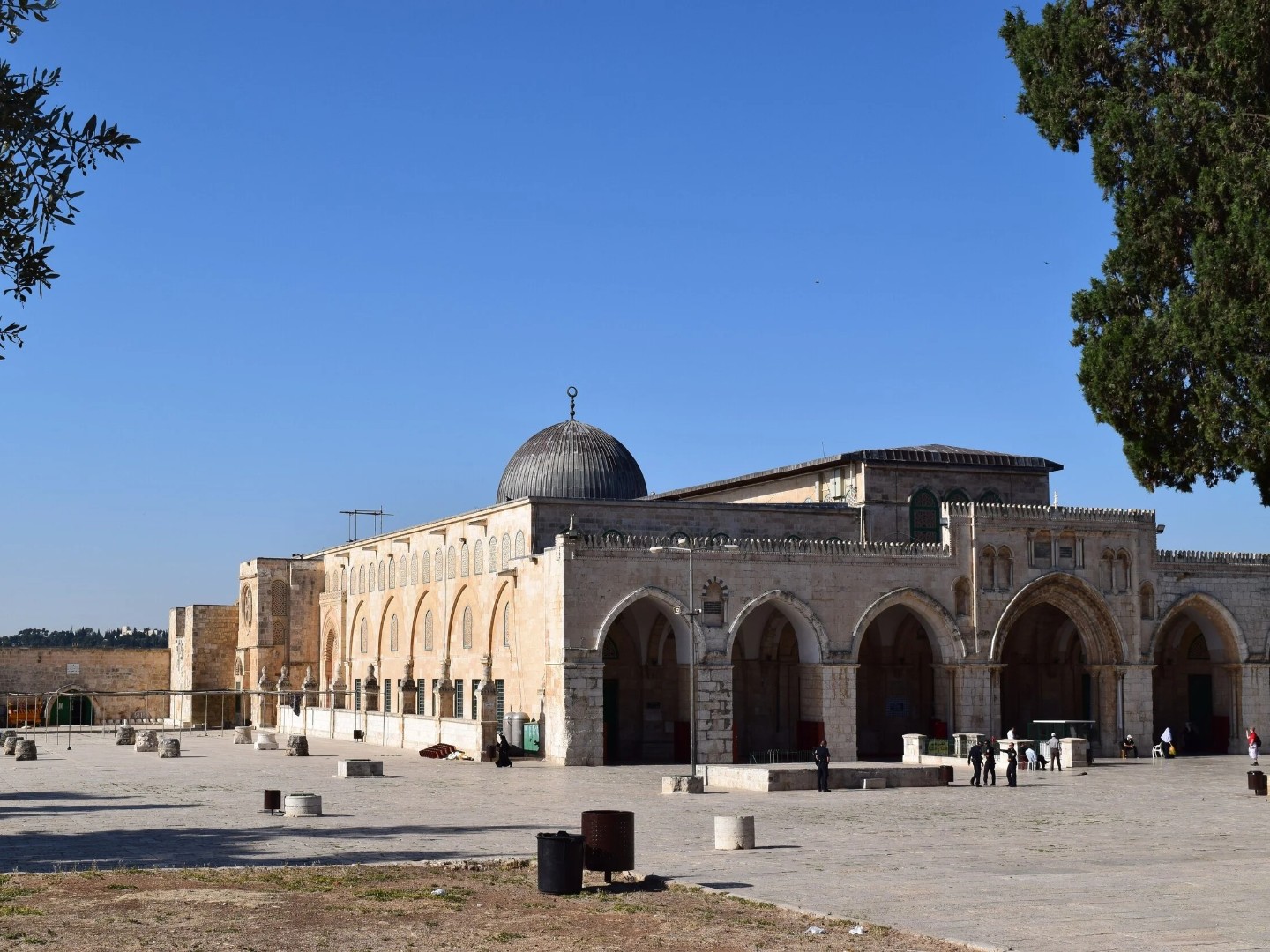 Izrael zabranio palestinskim vjernicima ulazak u džamiju Al-Aksa