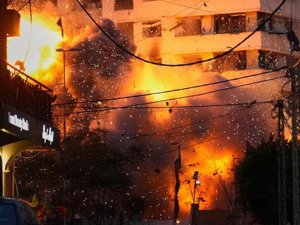 Izraelska vojska tvrdi da izvodi napade "u srcu Teherana"