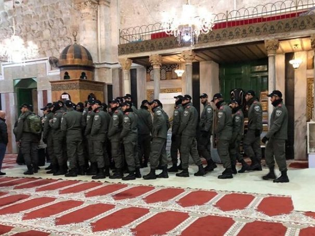 Izraelska vojska upala džamiju u Hebronu, zabranila ezan i molitvu