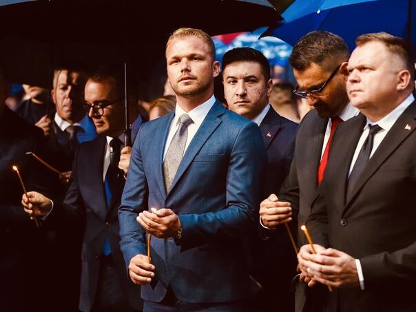 Izvini Draško, ali nešto me naćera