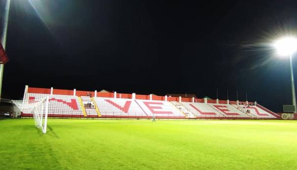 Izvršena proba reflektora za veliki mostarski derbi