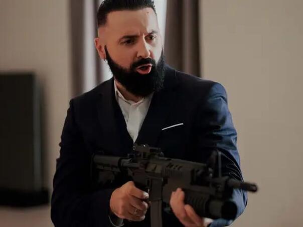 Jala Brat snima film: Bh. reper u novoj ulozi