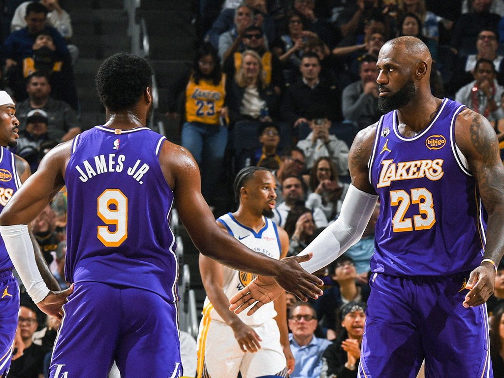 James predvodio Lakerse do uvjerljive pobjede nad Warriorsima