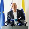 Janšina vlada ukinula zabranu trgovanja oružjem s Izraelom