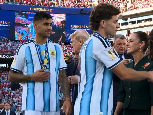 Jedan igrač Argentine izbjegao rukovanje sa Trumpom na dodjeli medalja
