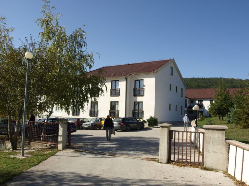 Jedini starački dom u Tomislavgradu pretrpan: Desetak osoba čeka i do šest mjeseci