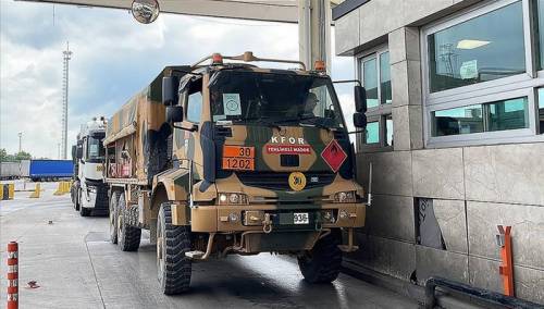 Jedinica turske vojske na putu prema Kosovu
