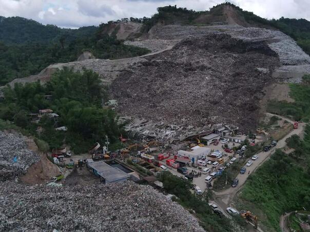 Jedna osoba poginula, 38 nestalih nakon urušavanja deponije na Filipinima