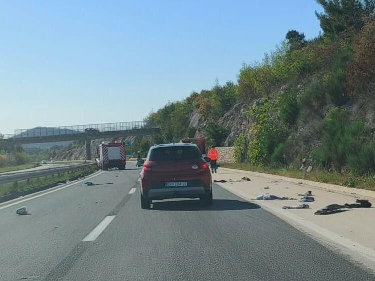 Jedna osoba poginula, petero povrijeđenih u nesreći u Hrvatskoj