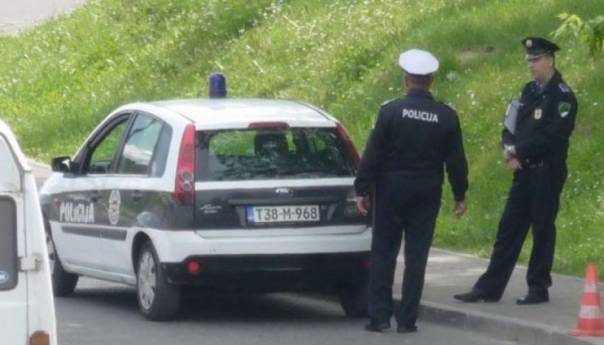 Jedna osoba poginula u teškoj saobraćajnoj nesreći kod Srebrenika