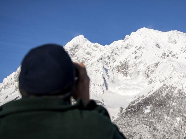 Još troje skijaša stradalo u austrijskim lavinama