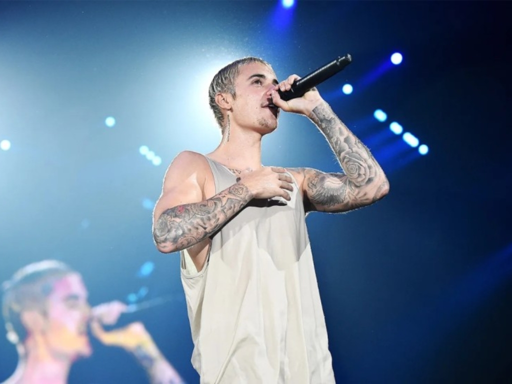 Justin Bieber sve bliže nastupu na finalu Mundijala? Društvo bi mu pravile velike zvijezde