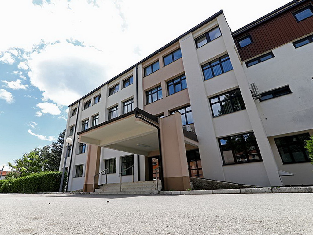 Kad vlast nije HDZ: Blokirani računi zdravstva u Livnu