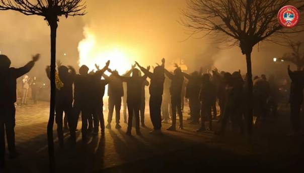 Kako su desničarske navijačke grupe mobilisane za proslavu 9. januara