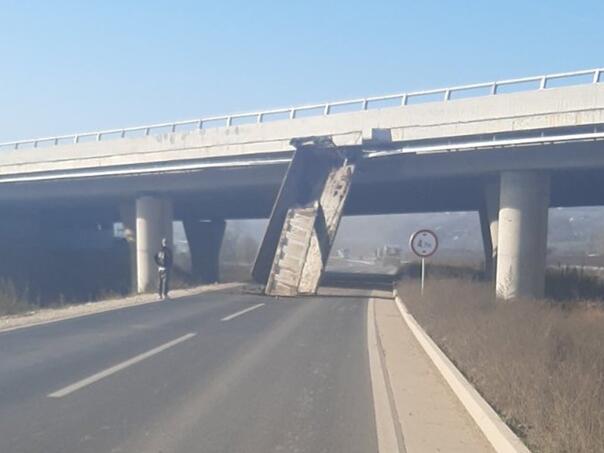 Kamion se zabio u nadvožnjak na autoputu u BiH