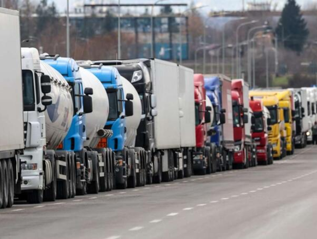 Kamiondžije iz BiH i Srbije prijete blokadama granica s Evropom
