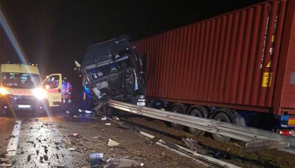 Kamiondžiju iz BiH udario pijan šofer iz Srbije