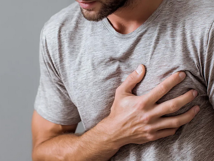 Kardiolog otkriva pet ranih znakova iznenadnog srčanog udara