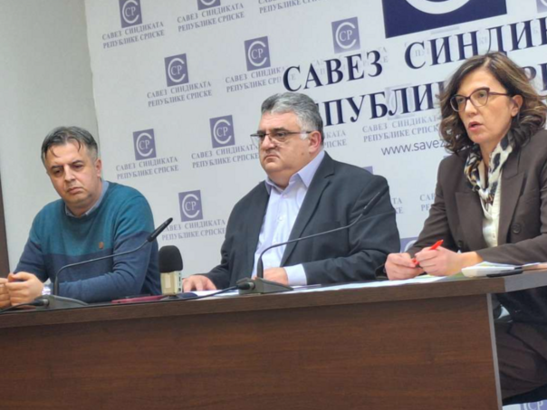 "Kaskamo...": Prosvjetari RS traže povećanje plata od 10 do 12 odsto