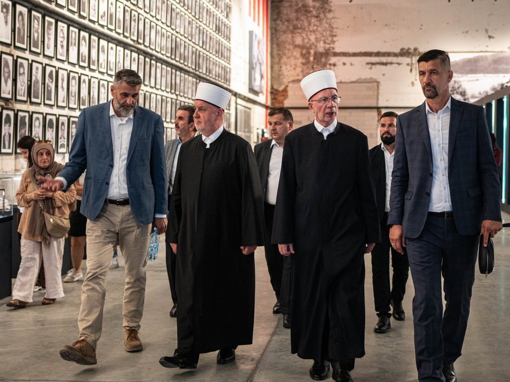 Kavazović i Fazlović u Srebrenici: Podrška Memorijalnom centru i borbi za istinu
