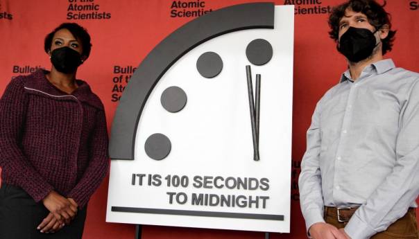 Kazaljka sata Sudnjeg dana ostaje na 100 sekundi do ponoći