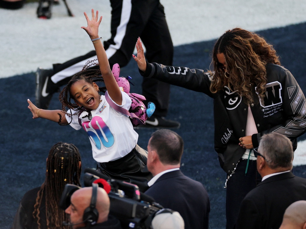 Kćeri Beyoncé i Jay-Z-ja ukrale pažnju na Super Bowlu