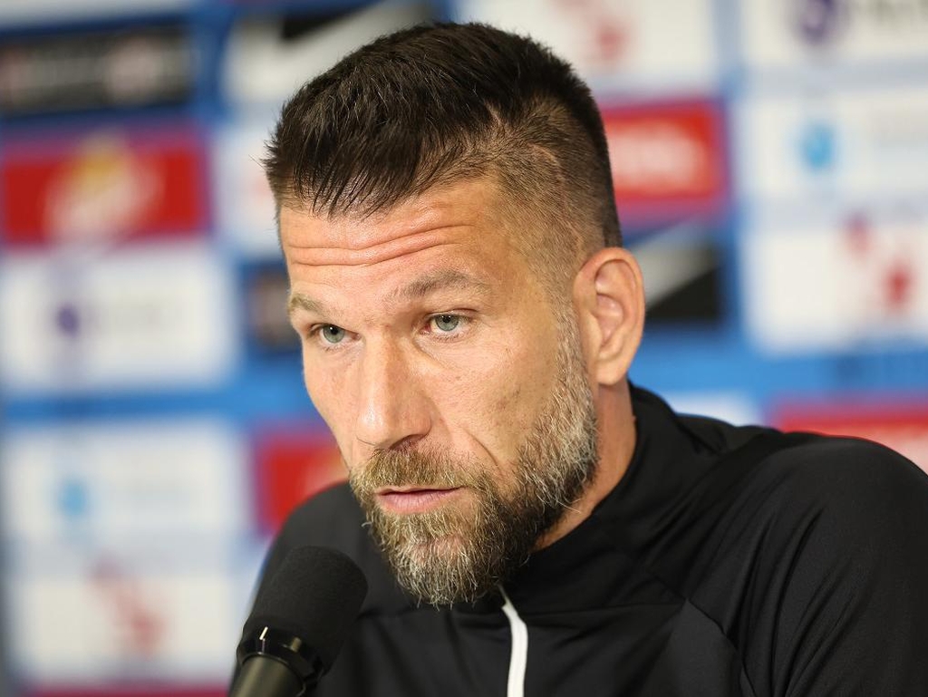 Kek je bivši, Slovenija ima novog selektora