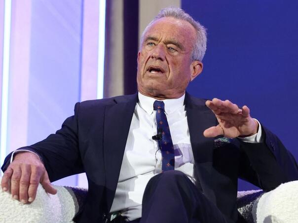 Kennedy najavljuje zabranu tretmana promjene spola za maloljetnike