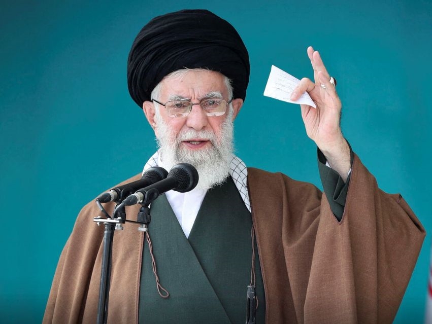 Khamenei: Trump je odgovoran za smrtne slučajeve