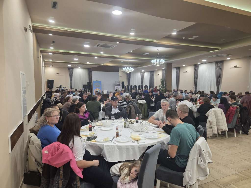 Kladuški pčelari obilježili 14 godina zajedničkog druženja