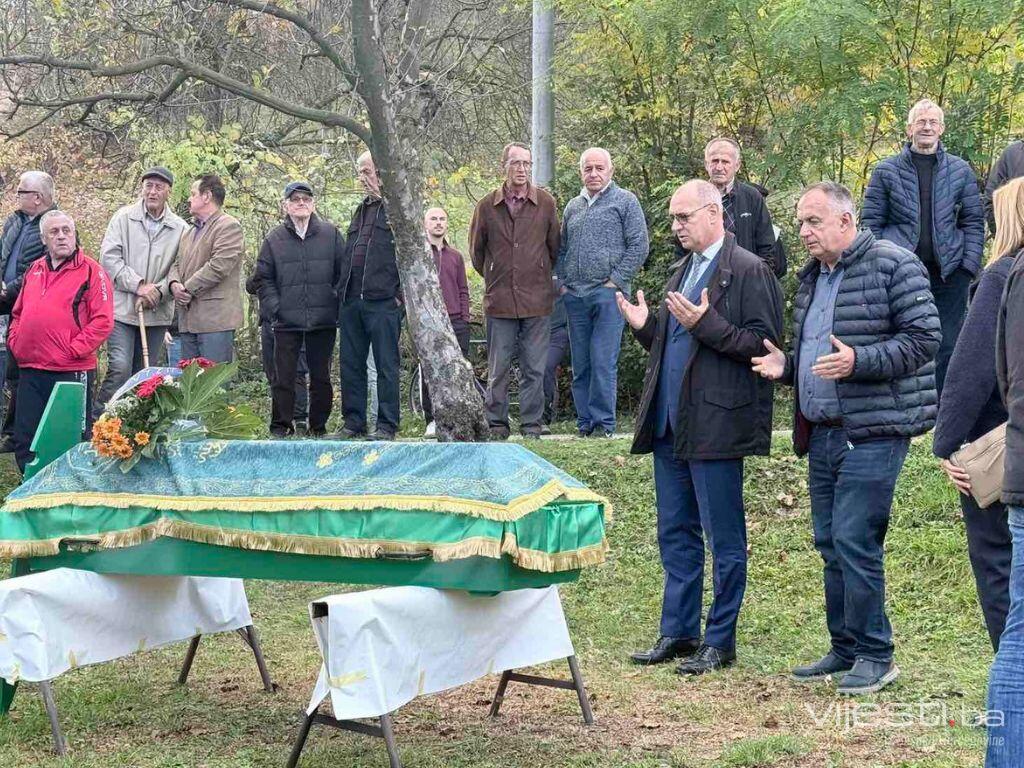 Klanjana dženaza jednoj od žrtava požara u Domu penzionera