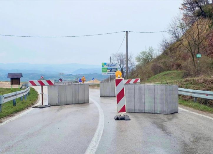 Klizište na Ban Brdu odsjeklo Teočak: Gdje su Ceste FBiH?
