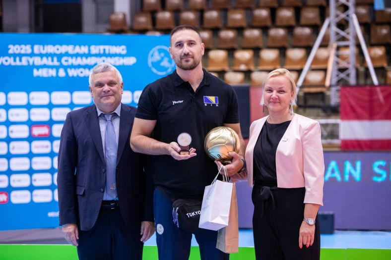 Klub sjedeće odbojke "SPID" Sarajevo obilježava 32 godine šampionske tradicije