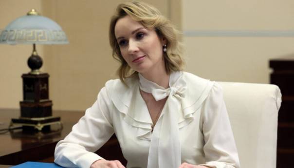 Ko je Ruskinja koju Hag želi uhapsiti uz Putina