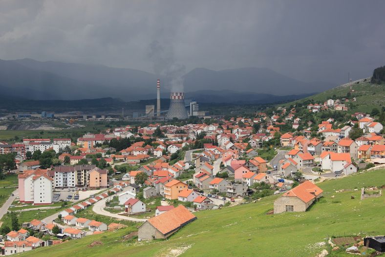 Kod Gacka poginuo radnik dok je izvlačio drva iz šume