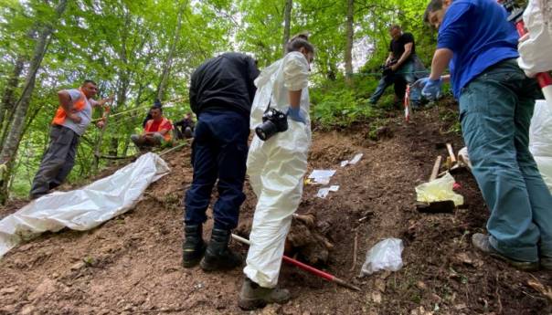 Kod Kalinovika pronađeni nekompletni posmrtni ostaci devet žrtava