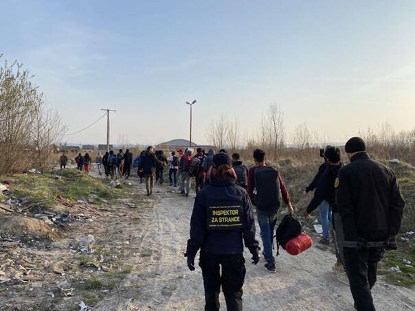 Kod Zvornika i Velike Kladuše otkriveno 275 migranata