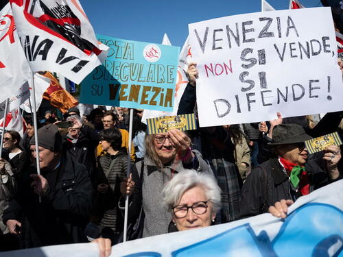 Kolaps u Veneciji: Protesti i redovi zbog naplate uslaska u grad