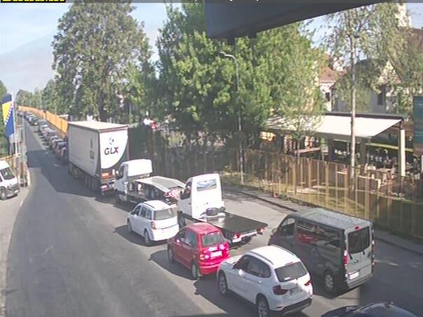 Kolone vozila i gužve na graničnim prelazima na sjeveru BiH