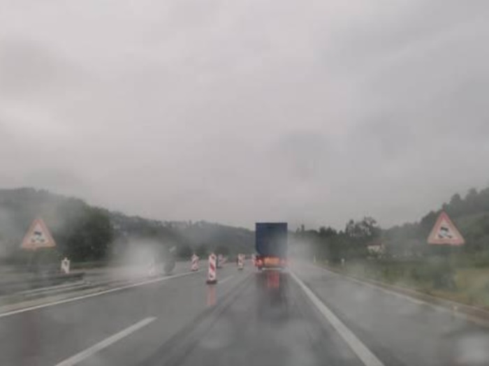 Kolovoz mokar, ali bez većih zastoja na putevima u BiH